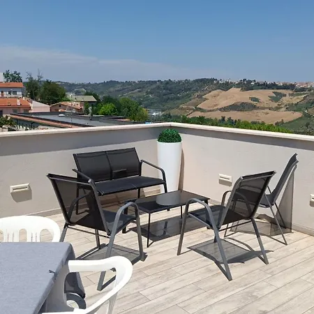 La Seconda Luna Bed & Breakfast *